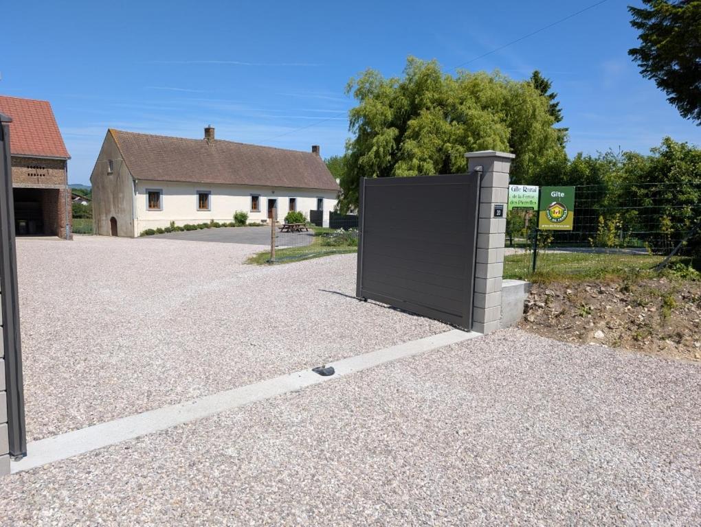 La Ferme Des Pierrettes Villa Menneville ภายนอก รูปภาพ